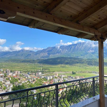 Guest House Persa Gjirokaster Bagian luar foto